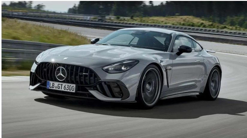 梅赛德斯-amg gt 63 pro震撼首秀:4.0t v8心脏,3.2秒破百,极速挑战317公里