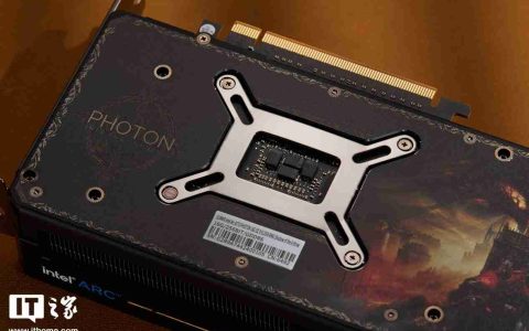 消息称英特尔锐炫 B580“公版”显卡金手指采用 PCIe 5.0 式物理设计