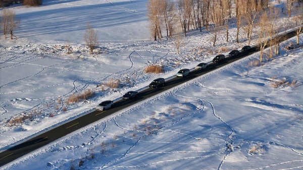零下二十度电车也能畅快玩雪?体验极氪全系冰雪试驾