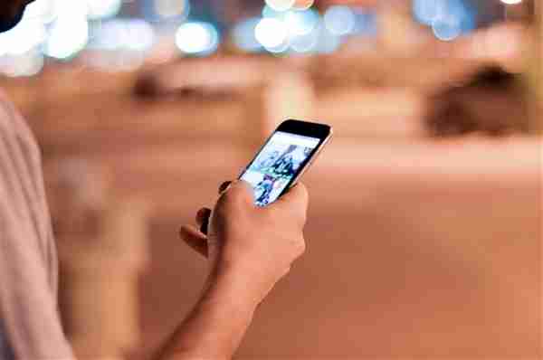 iPhone现在有啥值得买!越来越多国产手机厂商宣布领先苹果