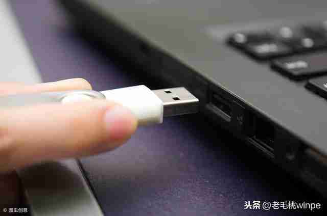 u盘自己新建文件夹加密