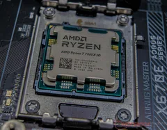 AMD最新旗舰处理器规格泄漏搭配3D V-Cache技术