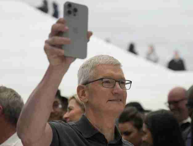 富士康撕开苹果遮羞布?iPhone表面印度组装,实质中国制造