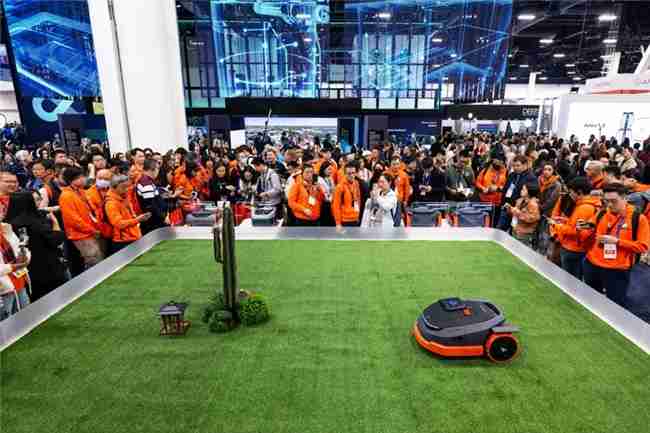 加强全球化产品布局,CES 2025九号新品引关注,成中国企业出海范例