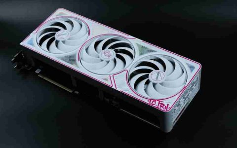 4K游戏的高端之选：七彩虹iGame GeForce RTX 5080 Ultra W OC 16GB开箱