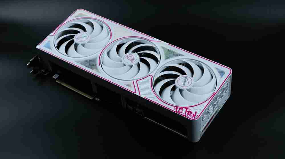 4K游戏的高端之选:七彩虹iGame GeForce RTX 5080 Ultra W OC 16GB开箱