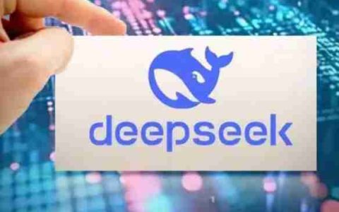 DeepSeek遥遥领先:一周访问量暴增614%!谷歌AI落后