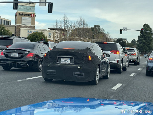 曝特斯拉Model 3转向拨杆将回归 反人类设计减一?