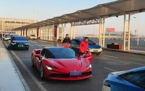 魏建军亲自开红色法拉利赶飞机 网友：长城要造跑车？