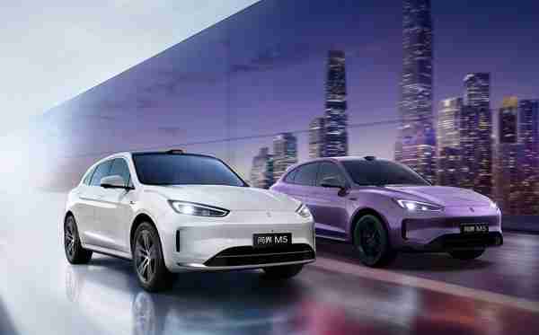 鸿蒙智行2月交付新车21517辆 蝉联中国品牌成交均价TOP1