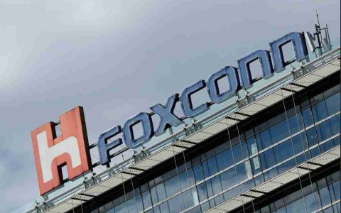 富士康推出其首款大型语言模型“FoxBrain”