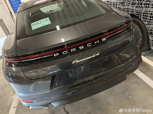 理想高管晒对标车“保时捷Panamera 4” 要做豪华轿跑?
