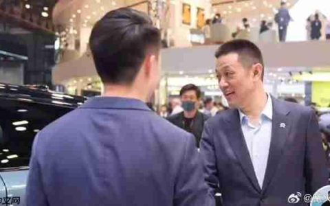 水军真的太多！李斌怒斥每月有人花5000万来黑蔚来
