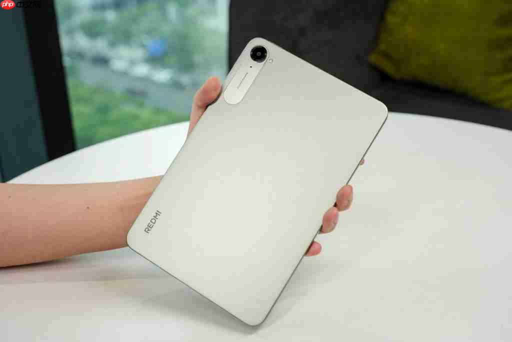 高负载游戏满帧运行!8.8 英寸 Redmi K Pad 首发体验