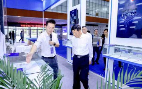 华天科技精彩亮相2025世界半导体大会