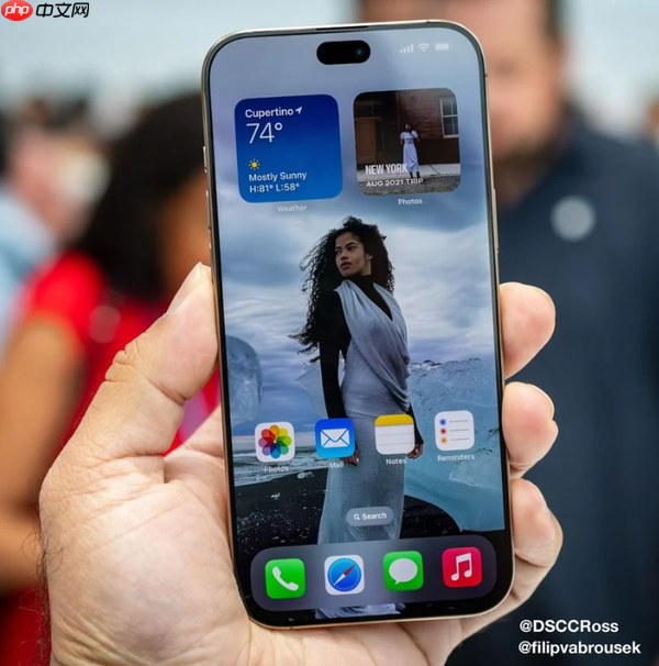 苹果iPhone 18 Pro正面外观猜想:你觉得哪种更好看?