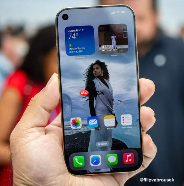 苹果iPhone 18 Pro正面外观猜想:你觉得哪种更好看?