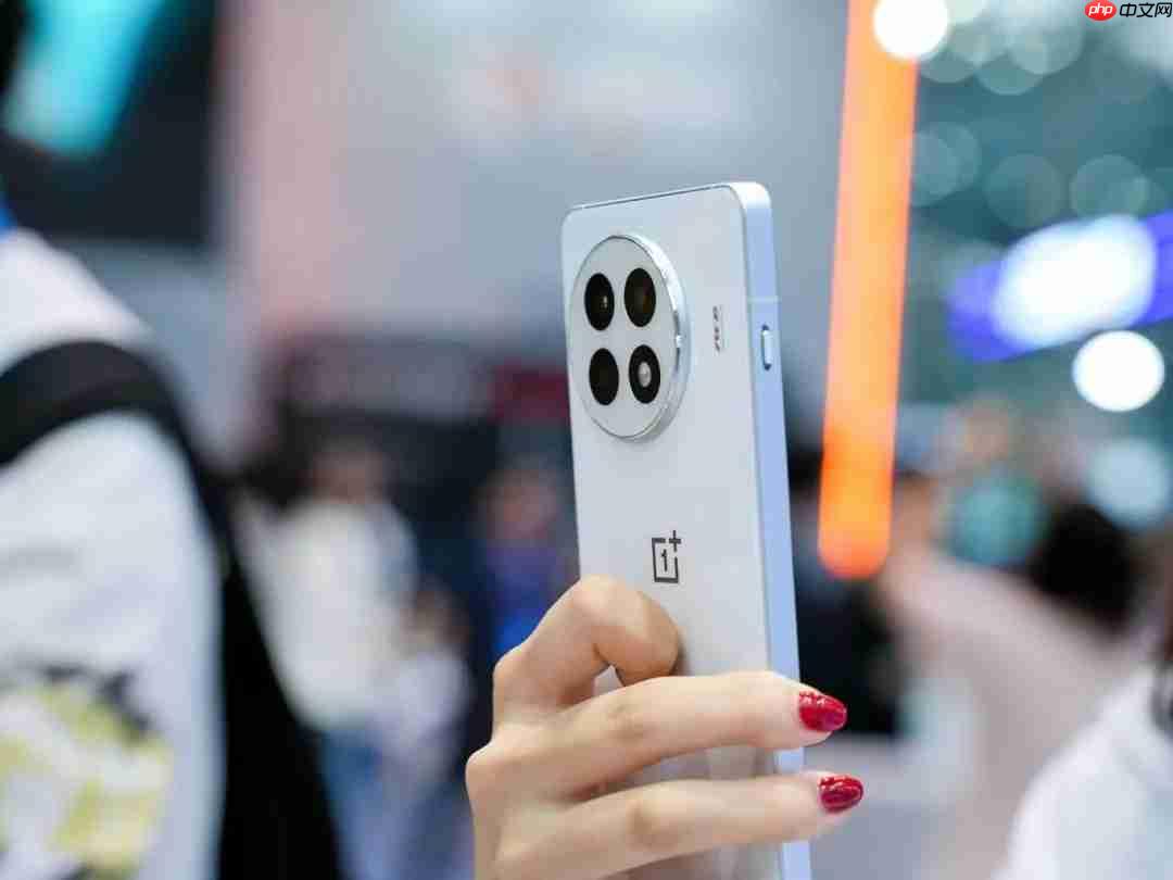 未来科技撞上青春活力,AI展会玩出新高度!