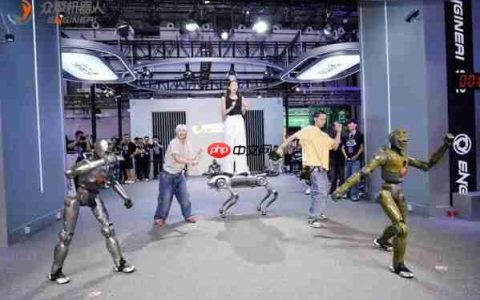 以技术突破为引擎，众擎亮相2025机器人博览会