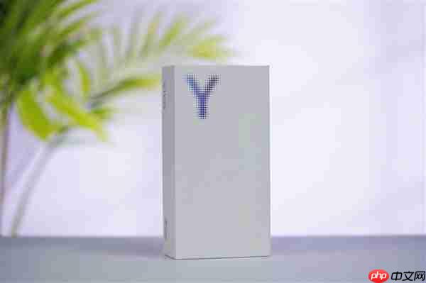 8200mAh双灭霸手机!vivo Y500图赏