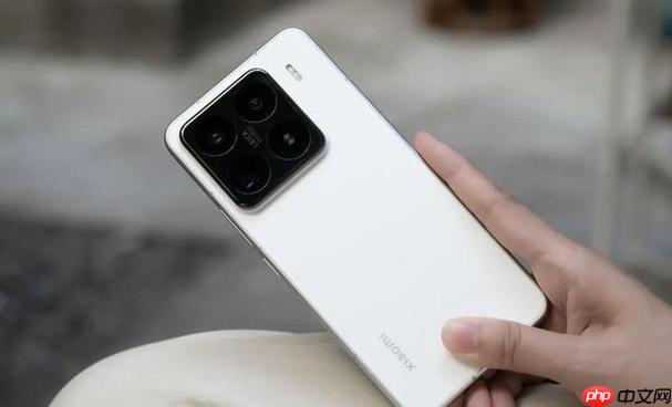小米17屏幕刷新率比iPhone17高吗_高刷屏流畅度体验对比
