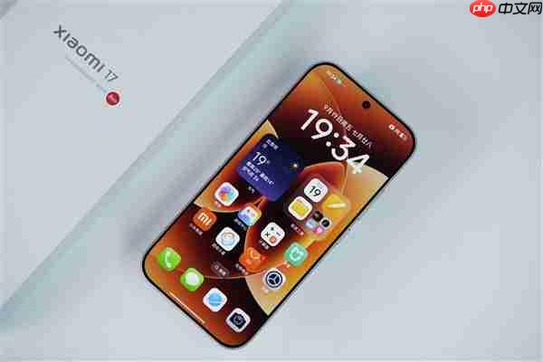 小直屏第一次冲上7000mAh!小米17图赏