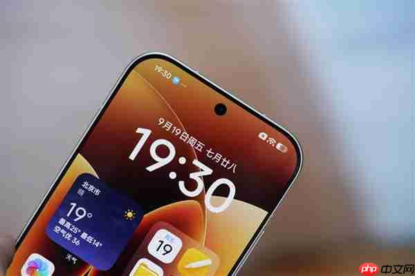 小直屏第一次冲上7000mAh!小米17图赏