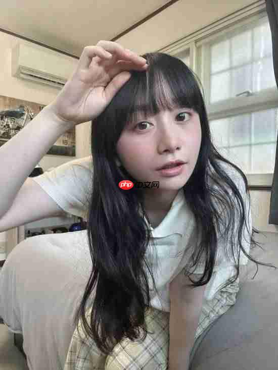 《寂静岭f》美女脸模晒美照:与游戏内形象判若两人