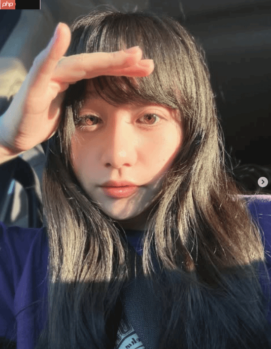 《寂静岭f》美女脸模晒美照:与游戏内形象判若两人