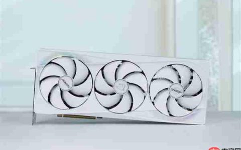 精美纯白设计！技嘉AUROS RTX 5080 MASTER ICE显卡图赏