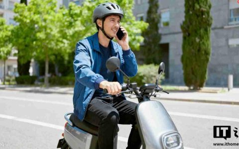 福建新规：骑电动自行车打电话、玩手机罚款 50 元，下月施行
