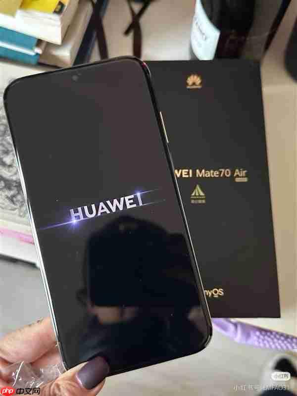 系列史上最薄!华为Mate70 Air标配12GB内存:11月6日预售