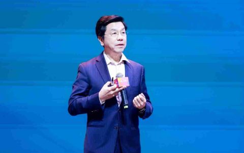 零一万物联合开源中国推出OAK平台，目标打造Agent世界的“生态适配器”