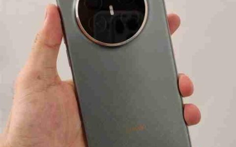 最薄Mate！华为Mate 70 Air真机现身：iPhone Air劲敌来了