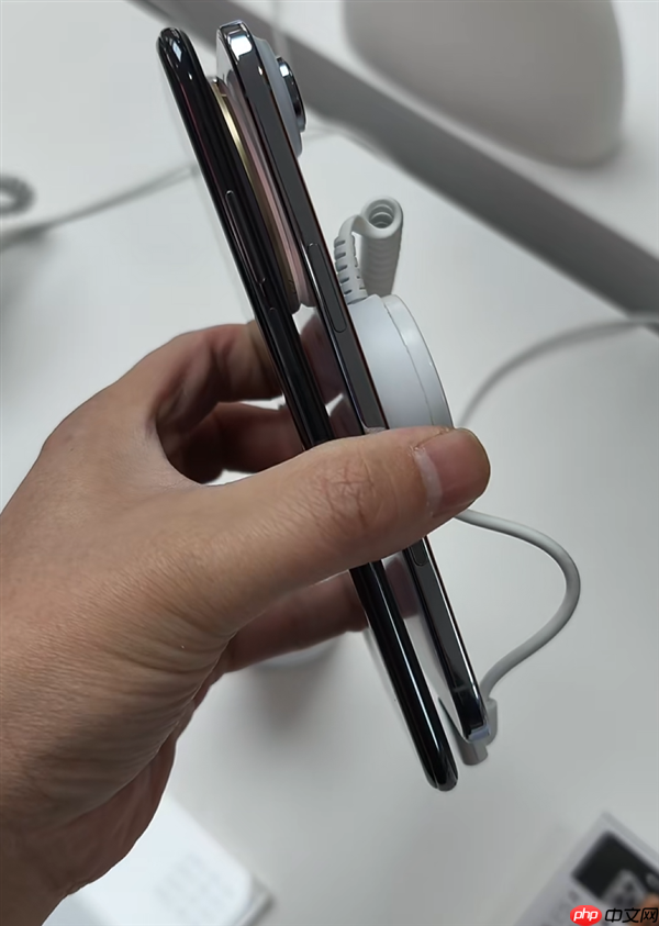 都叫Air！华为Mate 70 Air与iPhone Air真机对比来了