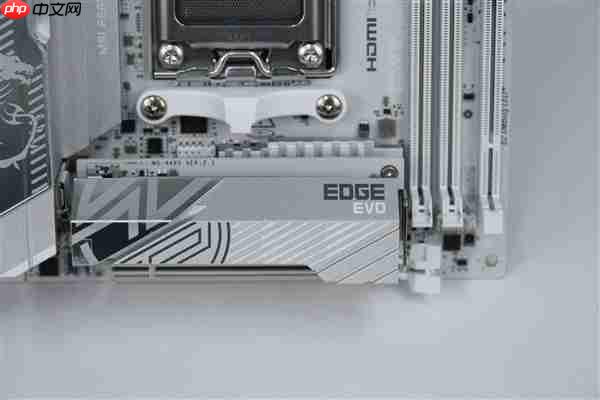 支持10000MT/s内存!微星MPG X870I EDGE TI EVO WIFI主板图赏