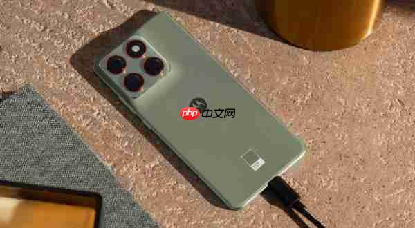 联想 moto edge 70 全球发布:5.99mm 机身配骁龙 7G4