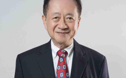 蒋尚义：摩尔定律放缓催动半导体变局，芯粒化解 AI 芯片成本危机