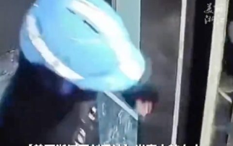女童误乘电梯幸得外卖小哥一把抱起 孩子平安回家！