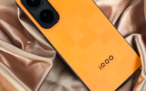 iQOO Neo11详细参数：骁龙8 Elite+Q2自研独显芯片，IP68+IP69！