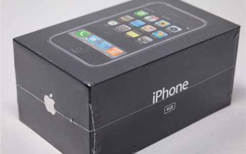 乔布斯亲手打造！罕见4GB未拆封初代iPhone再次拍卖