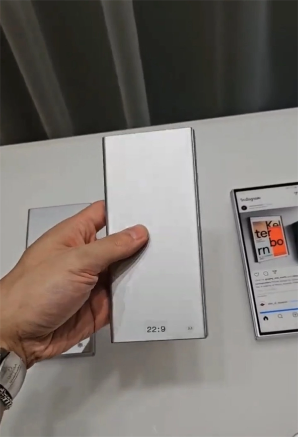 三星Galaxy Z Fold 6重量首曝:进一步减重 比Z Fold5更轻