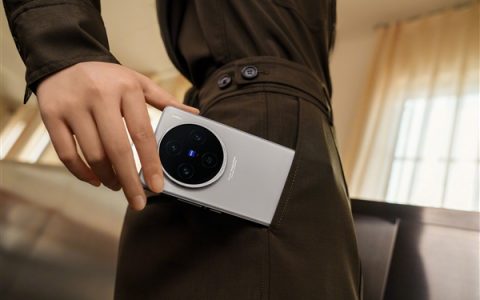 蓝厂最强直屏旗舰！vivo X100s首发四季人像功能