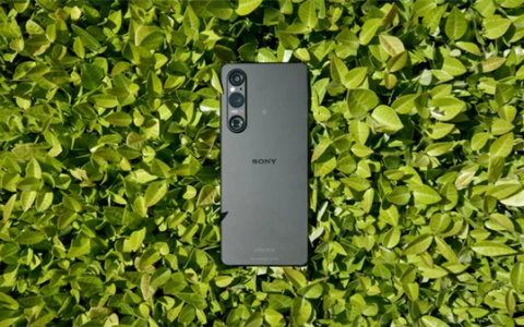 索尼首次公布Xperia 1 VI正面照！祖传21:9带鱼屏谢幕
