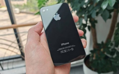 童年时的一台手机改变了我的人生轨迹：我与iPhone的14年