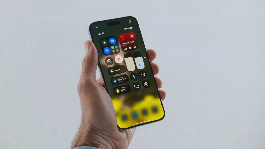 苹果 iOS 18 拥抱个性化:像 2008 年以来安卓系统一样定制主屏幕