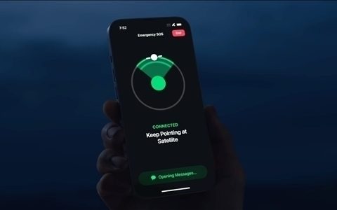 苹果终于跟上两年前的华为！iOS 18支持卫星短信功能
