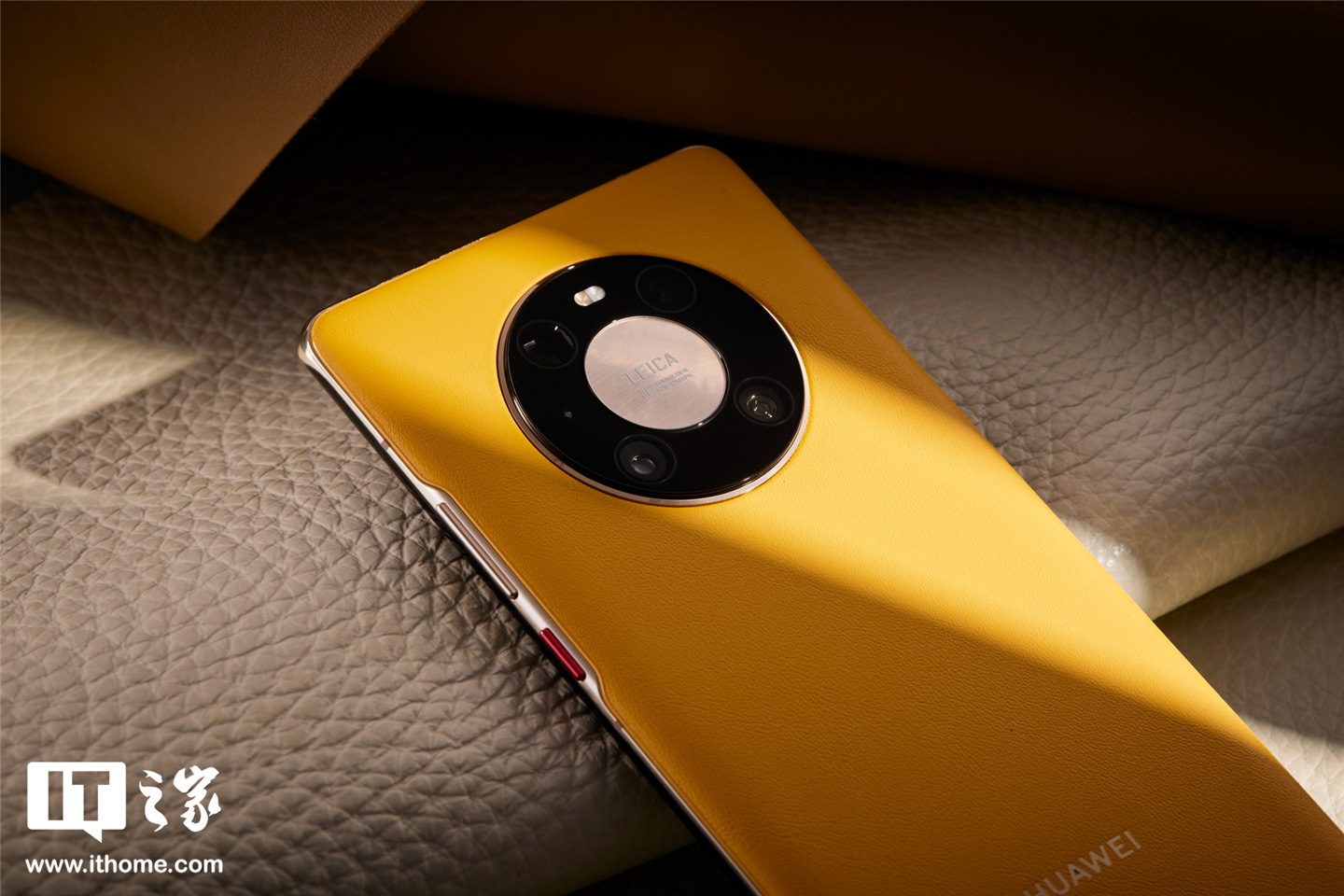 华为 Mate 40、nova 11 / 10 / 9 系列等 16 款机型获推鸿蒙 HarmonyOS 4.2 正式版:新增摇一摇权限管理、互动主题
