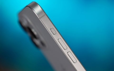 iPhone 15 Pro操作按钮实用性大增：iOS 18可设置控制中心选项