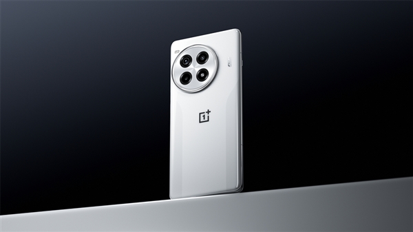 性能猛兽未发先火!超20万人预约一加Ace 3 Pro